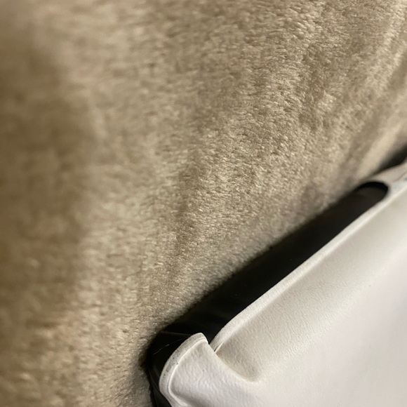 Vintage Iowa Hawkeyes Football 15” X 15” Stadium Seat Cushion - Picture 8 of 11